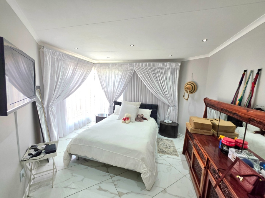 4 Bedroom Property for Sale in Panorama Free State